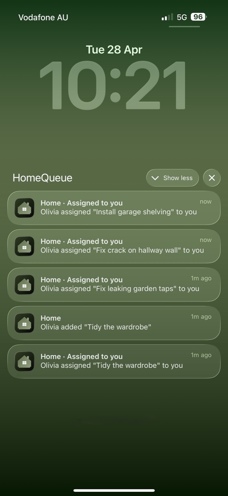 HomeQueue assignment notifications on iPhone lock screen